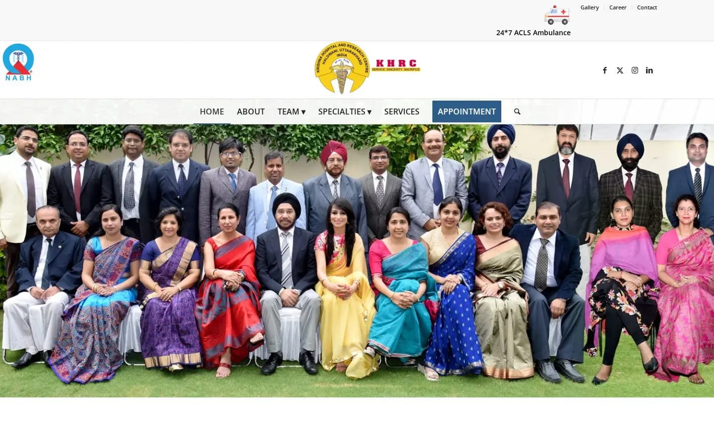 Krishna Hospital Haldwani homepage preview with its logo, navigation and team photograph